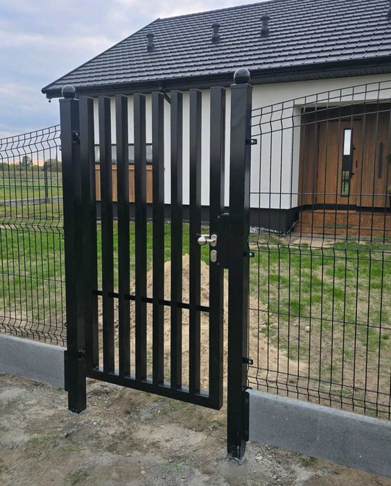 Montaż ogrodzeń palisadowych, pionowe, poziome, żaluzjowe, pełne, ażur