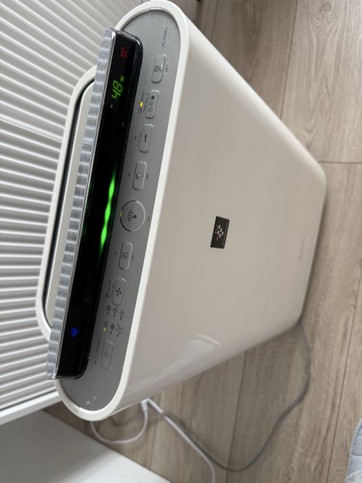 Oczyszczacz i nawilżacz powietrza Sharp KC-D50EU-W