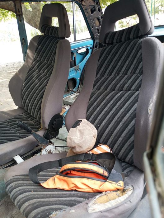 Сидіння іномарка