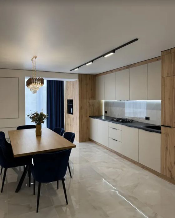 Продаж 3к квартири 102 кв. м на вул. Львівська