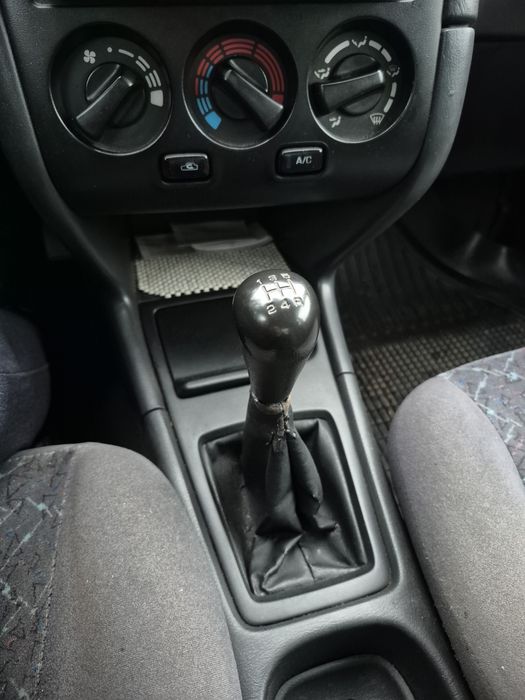 Нісан примера р11