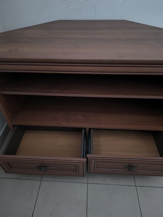 Stolik pod TV narożny
