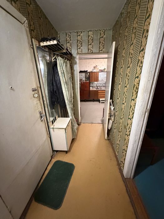 Продаж  3 кімнатної квартири  вул. Світла , р-н Ліски .