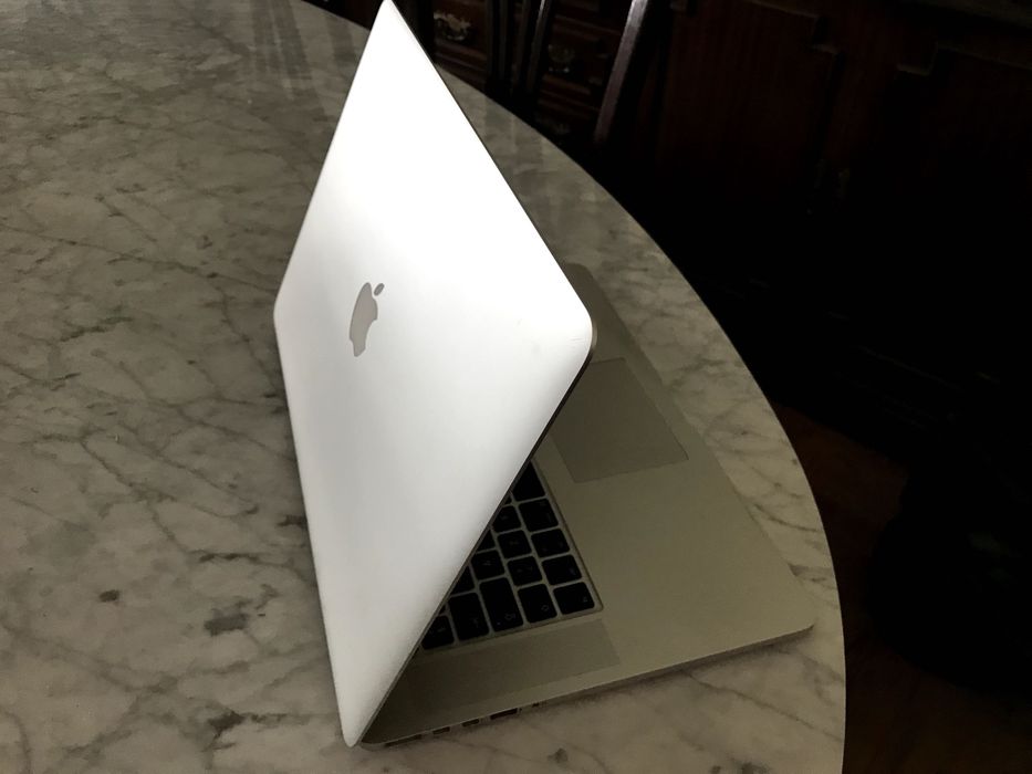MacBook Pro (Retina, 15-inch, Late 2013)64550438771330121