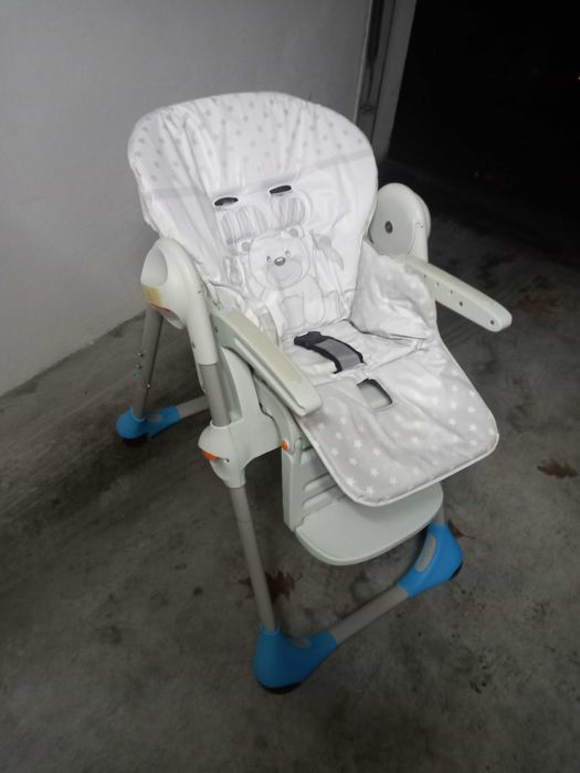 Cadeira de bebe para comer