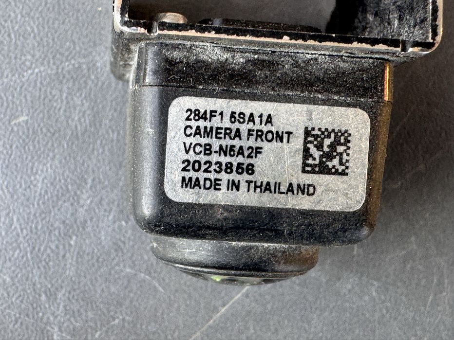 Nissan Leaf electric kamera przod 284F15SA1A