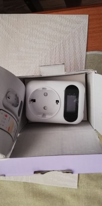 inteligentne gniazdko z termostatem Wi-Fi,