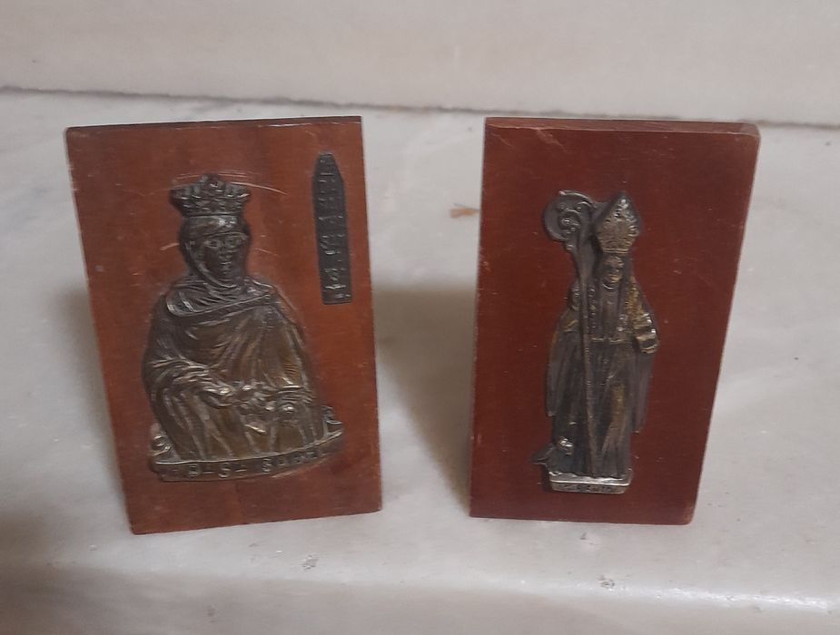 Arte Sacra santos madeira metal