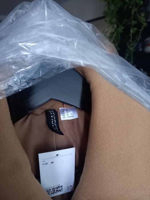 Жакет, полупальто Mango  новое. Разм.М - Л ( оверсайз) Описание ниже.