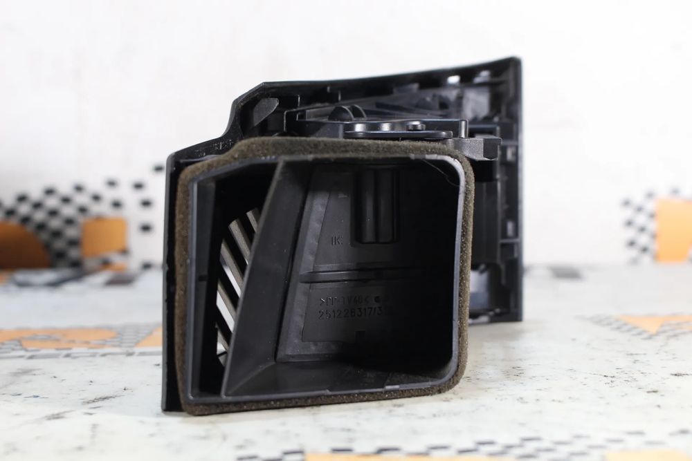 Difusor / saída de ar BMW 1 (E87)