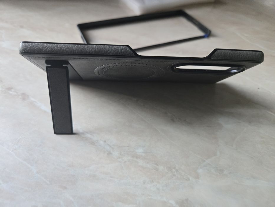 Чехол шкіряний на Samsung Fold 6