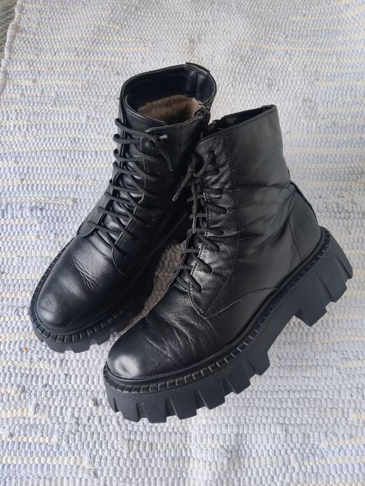 Чоботи зимові на платформі