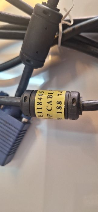 Cabo electrónico447358036094504960