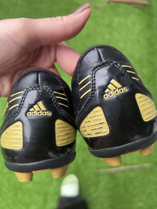 Копочки,бутси adidas davicto!