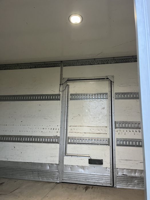 Mercedes Sprinter izoterma + winda swap 3.2 0M613