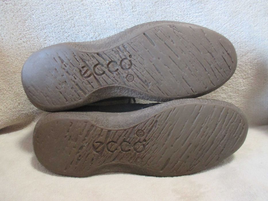 Черевики жіночі Ecco розмір 38