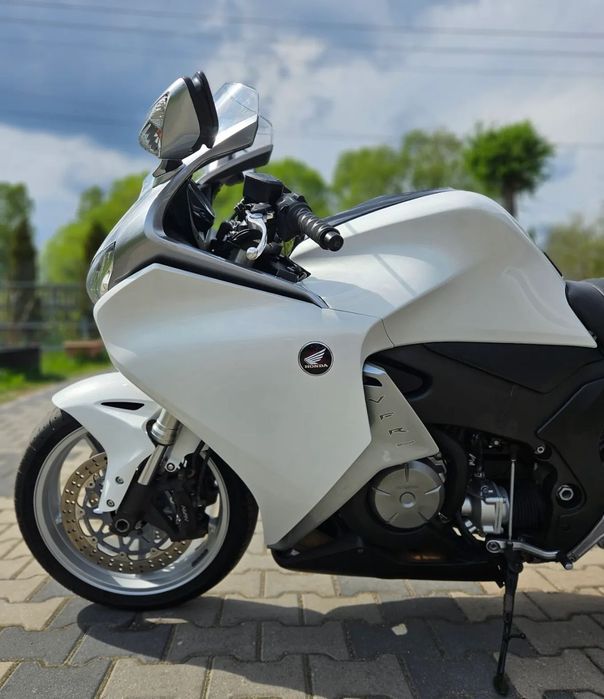 Honda VFR HONDA VFR1200F, rok 2010, stan b.dobry, bezwypadkowy, RATY