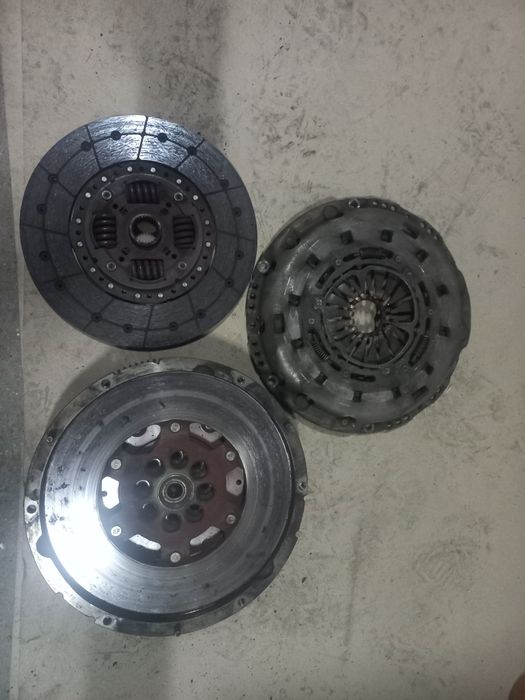 Продам маховик сцепление Крафтер 2.5