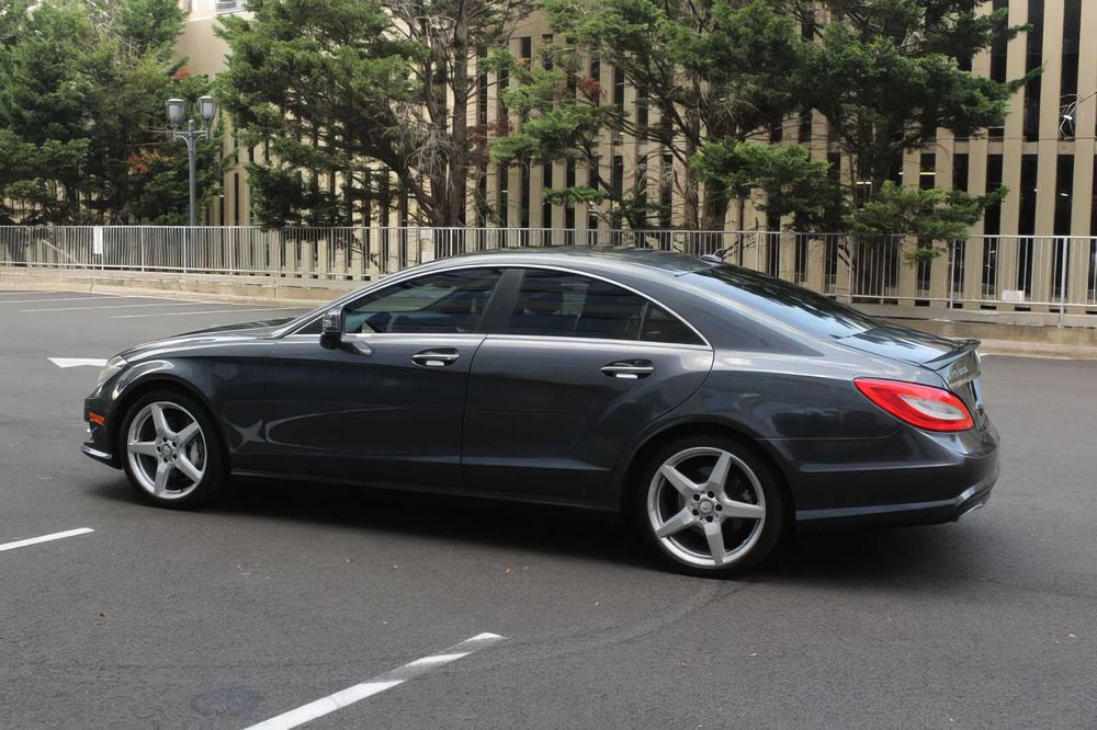 Mercedes-Benz CLS      2013