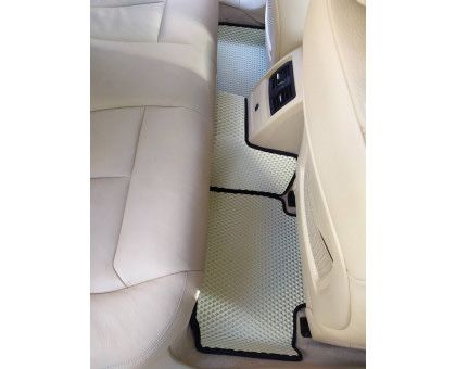 Хіт Ева килимки, єва коври, эво коврики до вашого авто.