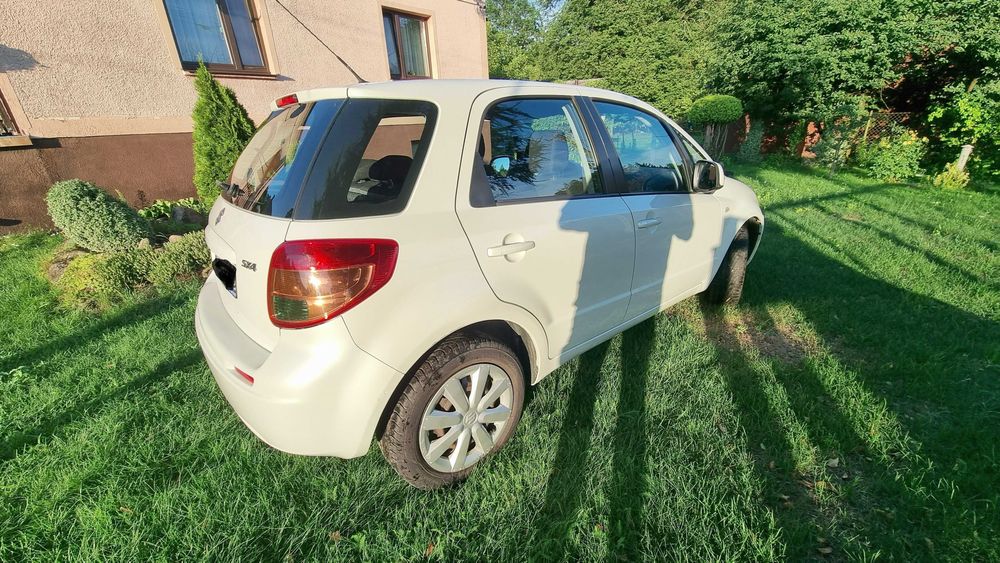 Suzuki SX4
