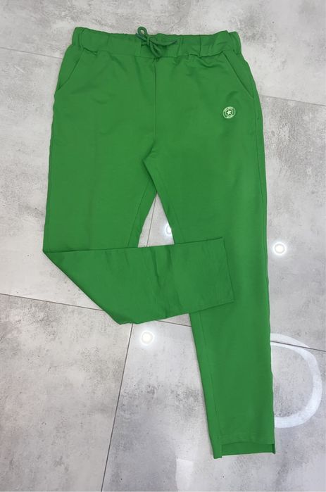 Zielone spodnie cygaretki dresowe xl / 2 xl