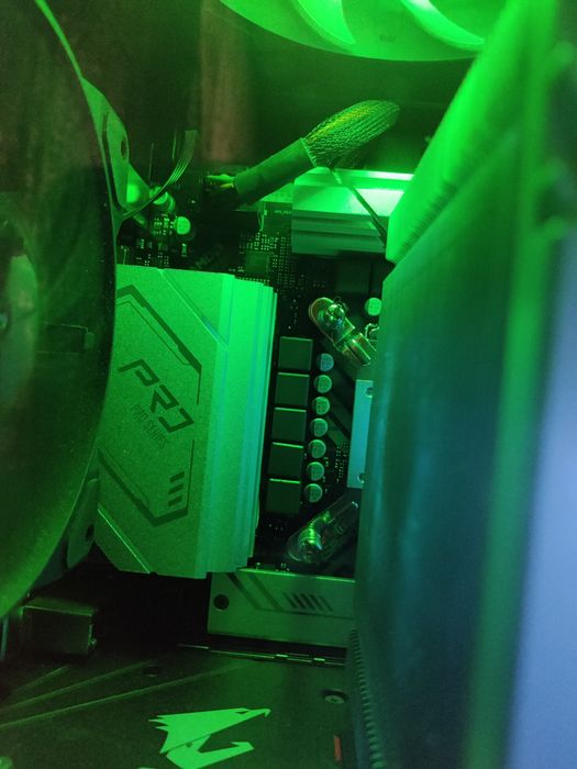 Продаю игровой пк. Предлагайте цену. Возможно по отдельности