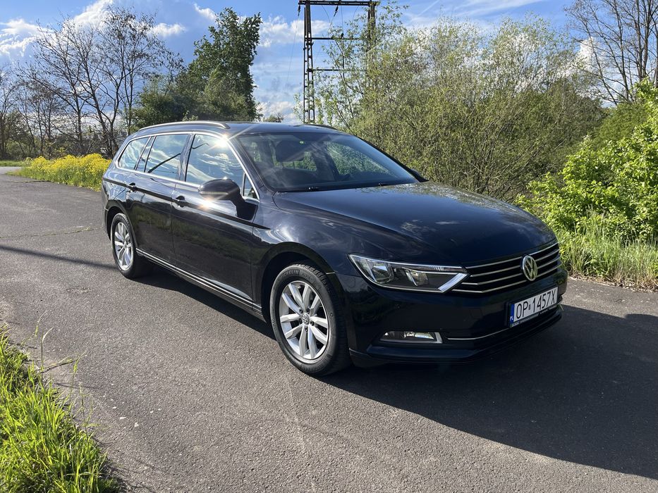 Volkswagen VW passat b8 1.6 diesel, kamera, radary,HAK  zadbany !