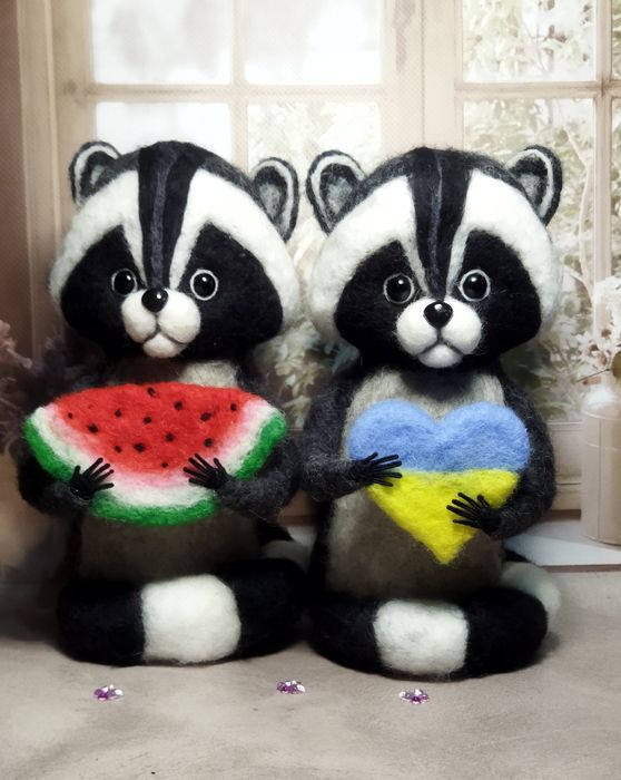 Єнотики валяні з шерсті, подарунки різні на вибір