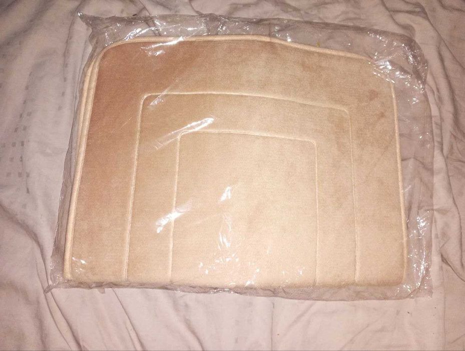 Коврик в ванную, новый