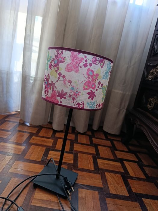 Candeeiro de mesa infantil