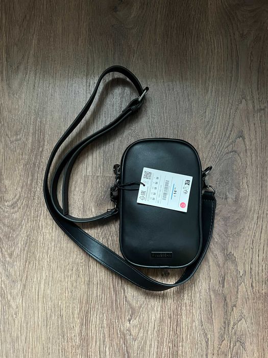 Сумка через плече Pull&Bear