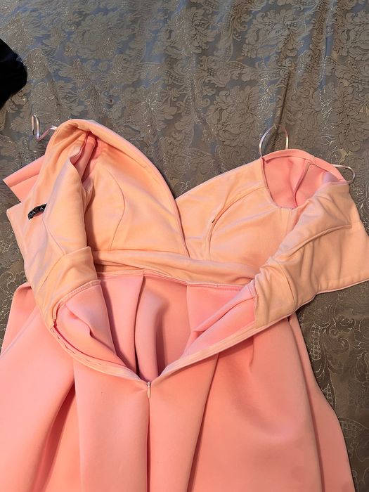 Сукня для свята рожева