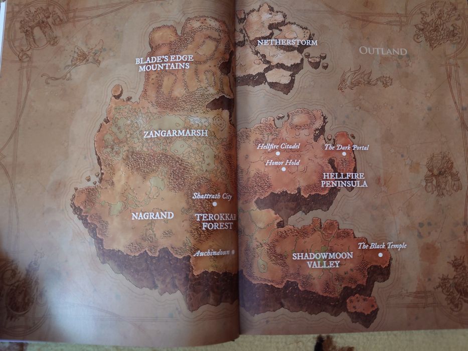 Комплект World of warcraft chronicles 1-4 + бонус