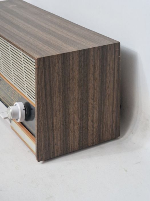 Rádio antigo reparado Philips