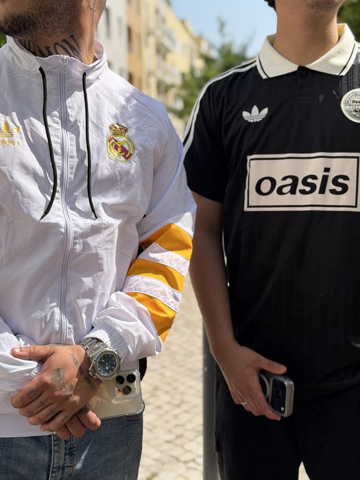 Camisas de times e roupas masculinas