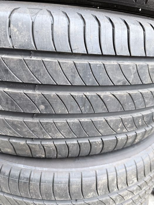 Шини літні 235/50/19 Michelin Primasi 4