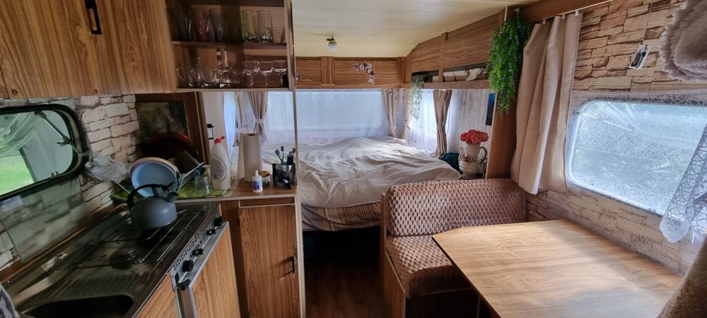 Przyczepa kempingowa 7,5m