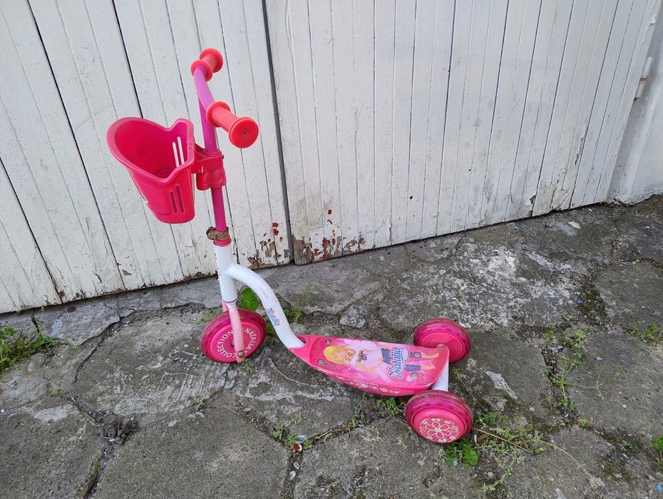 Hulajnoga dla dziewczynki