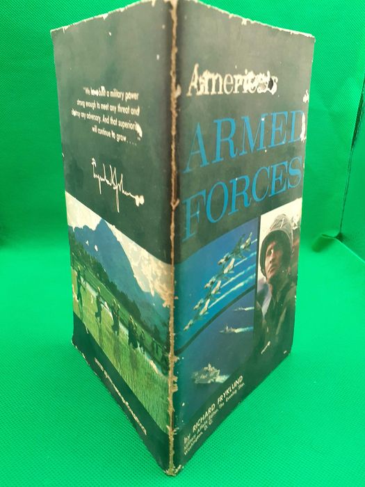 Livro - REF PCE - Richard Fryklund - America`s Armed Forces