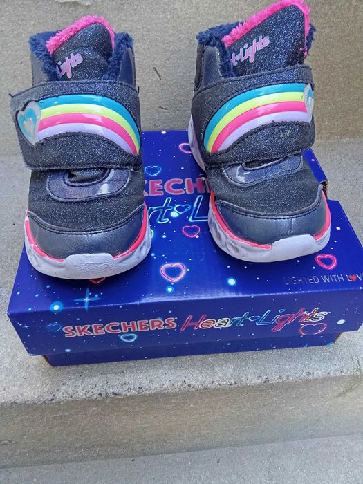 Sapatilhas skechers ( com luzes) usadas