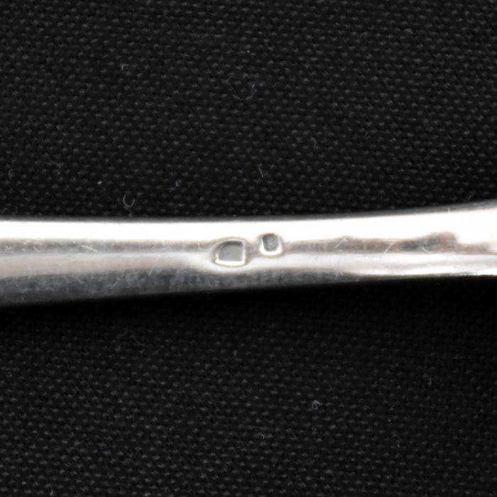 Conjunto de 6 colheres, 3 de chá e 3 de café em prata portuguesa