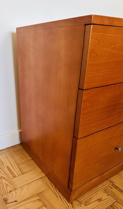 Móvel 3 gavetas + estante em cerejeira lindíssimos e em óptimo estado!