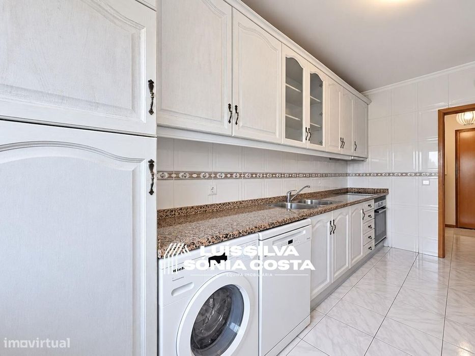 Apartamento T2 c/ Duas Varandas – Mozelos, Santa Maria da Feira