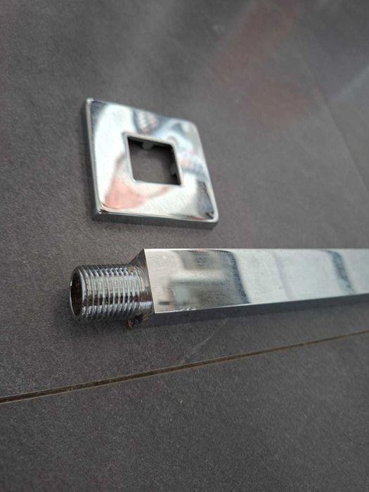 Braço de chuveiro 40cm Neptune Square (Porcelanosa) - NOVO