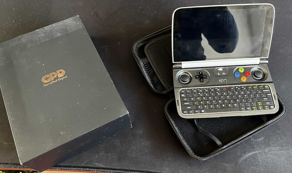 GPD Win 2 Handheld447177702895800320