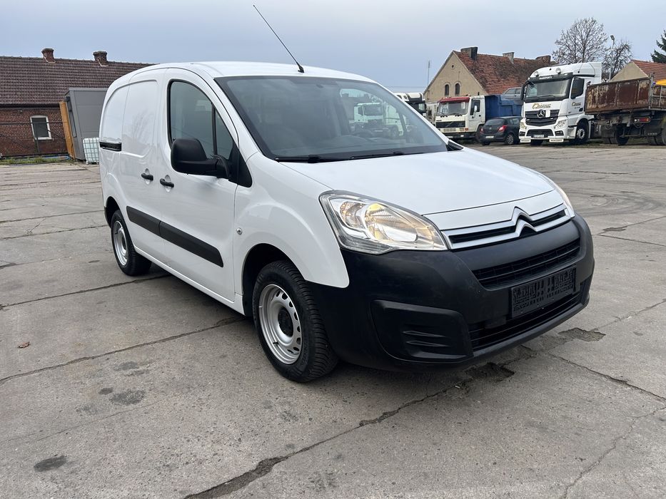 Citroen Berlingo 2016 1,6 bluehdi 3 osobowy najlepszy silnik