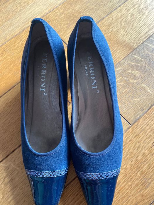 Damskie buty na niskim obcasie