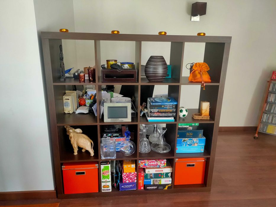 Estante IKEA KALLAX cast, 147x147 cm