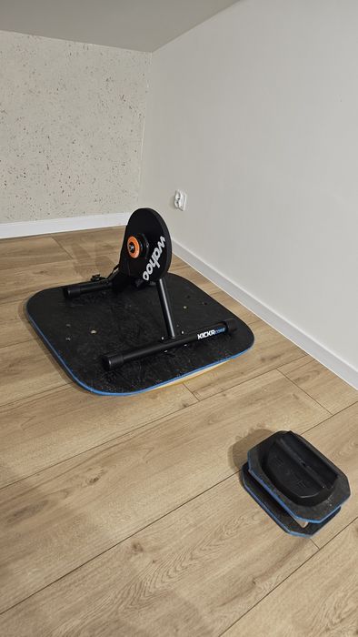 Platforma Rocker Plate, podstawa pod trenażer